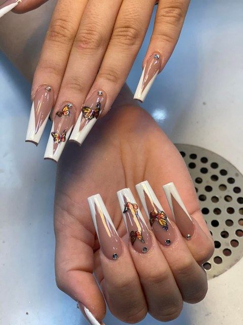 Creative Nail Extensions