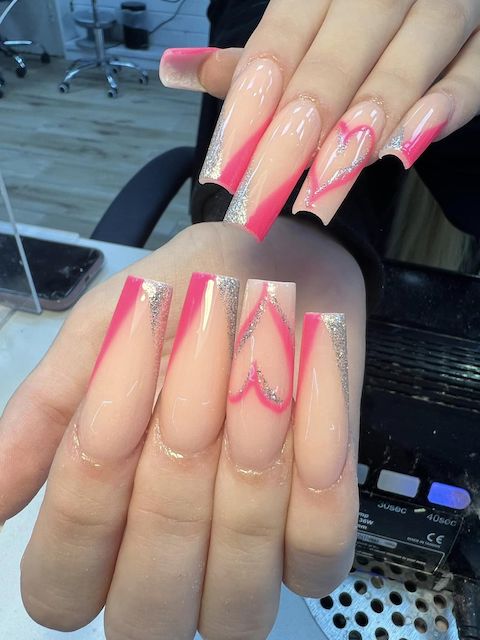 Creative Nail Extensions