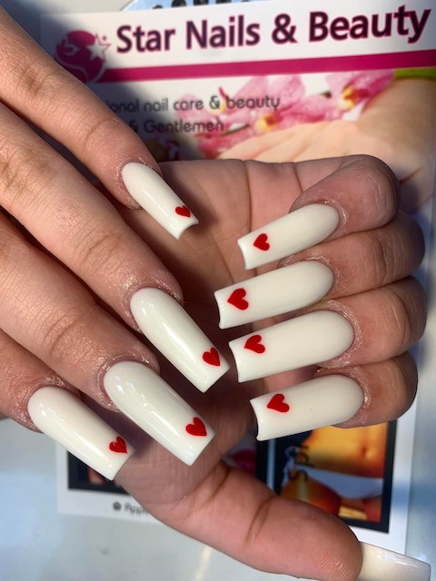 Creative Nail Extensions